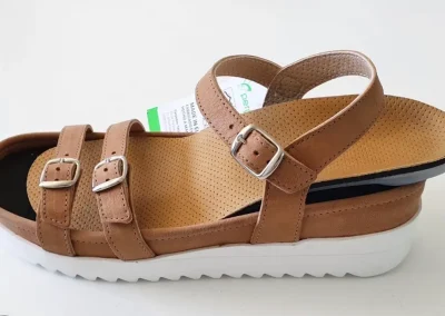 sandalias de piel con plantilla